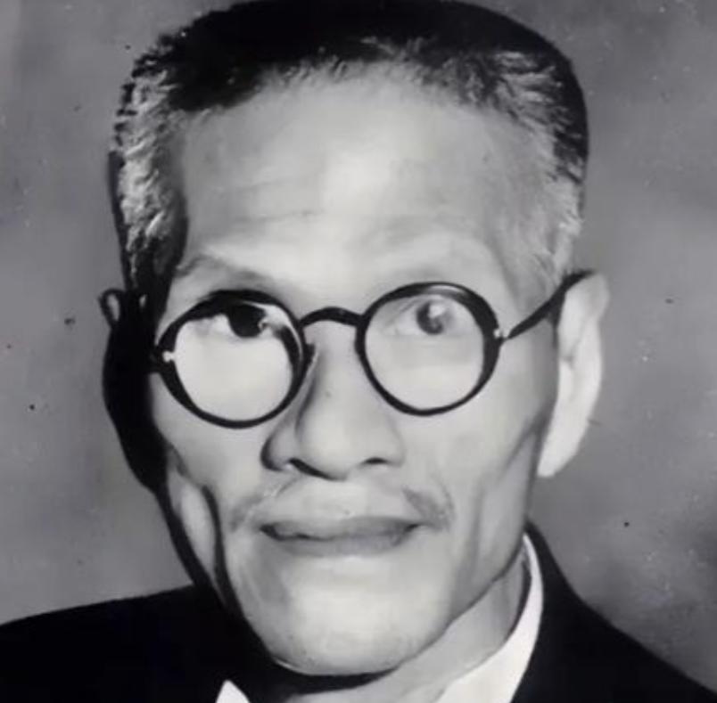 1945年，戴笠在北平邀请50多个汉奸吃饭，待众人到齐后，戴笠却突然说：现在你们