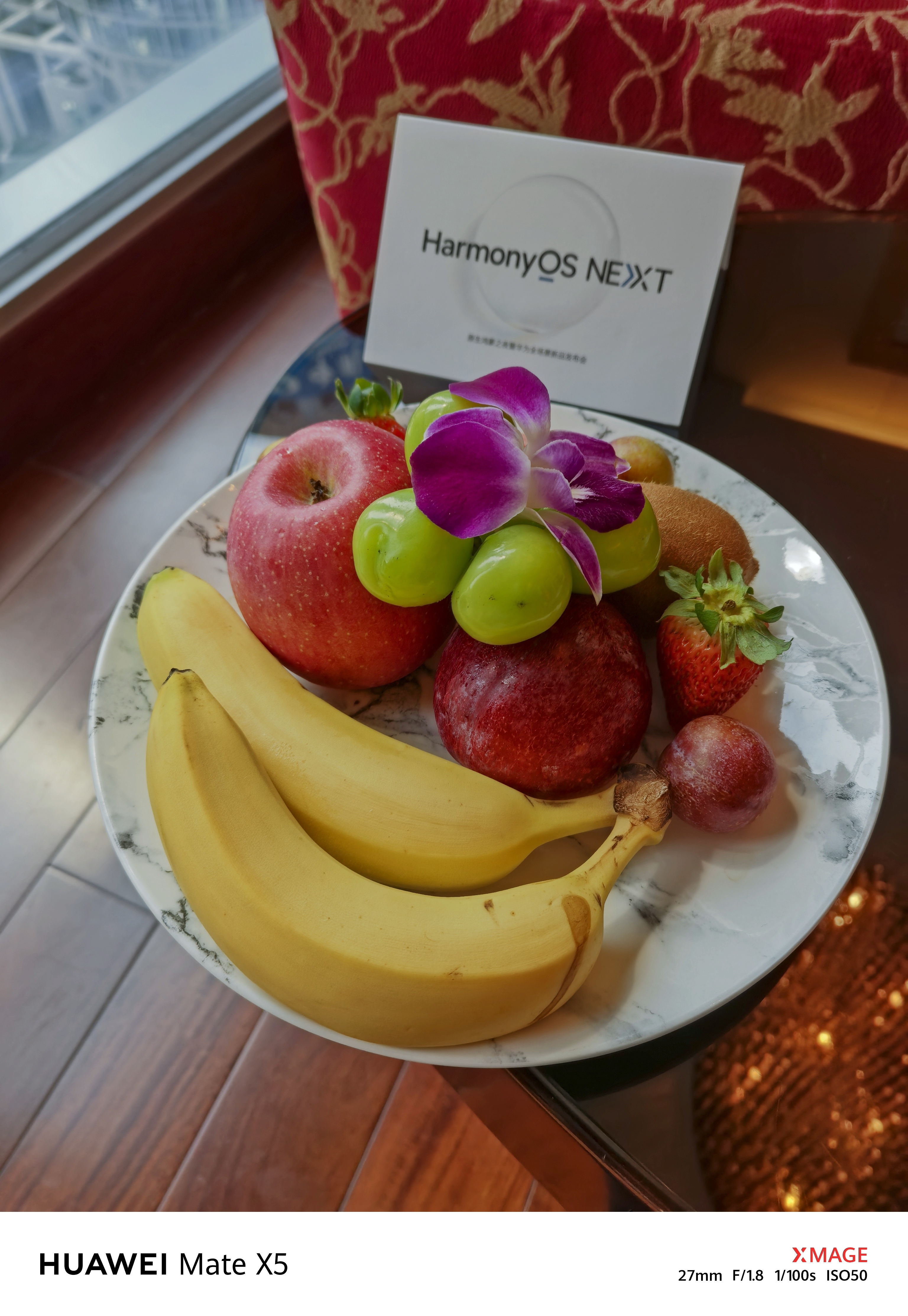 来参加华为原生鸿蒙之夜暨全场景新品发布会，目前就是用升级鸿蒙NEXT的华为Mat