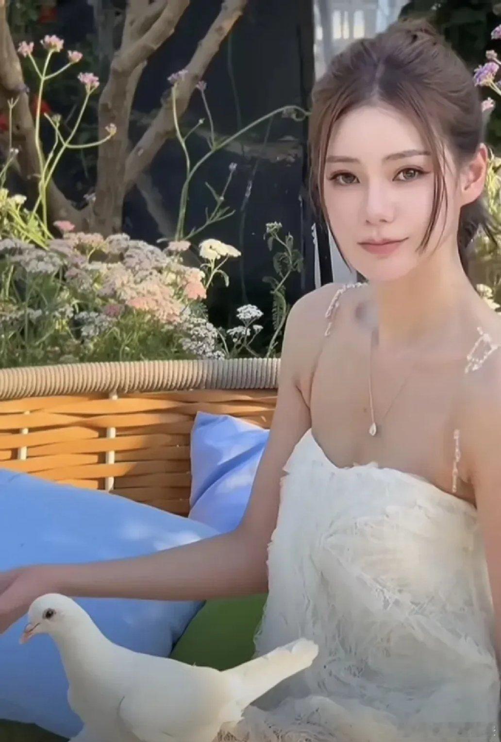 马筱梅嫌玥儿补习费2000贵这个事情，引发了网友热议！马最新回应说，“可不是一天