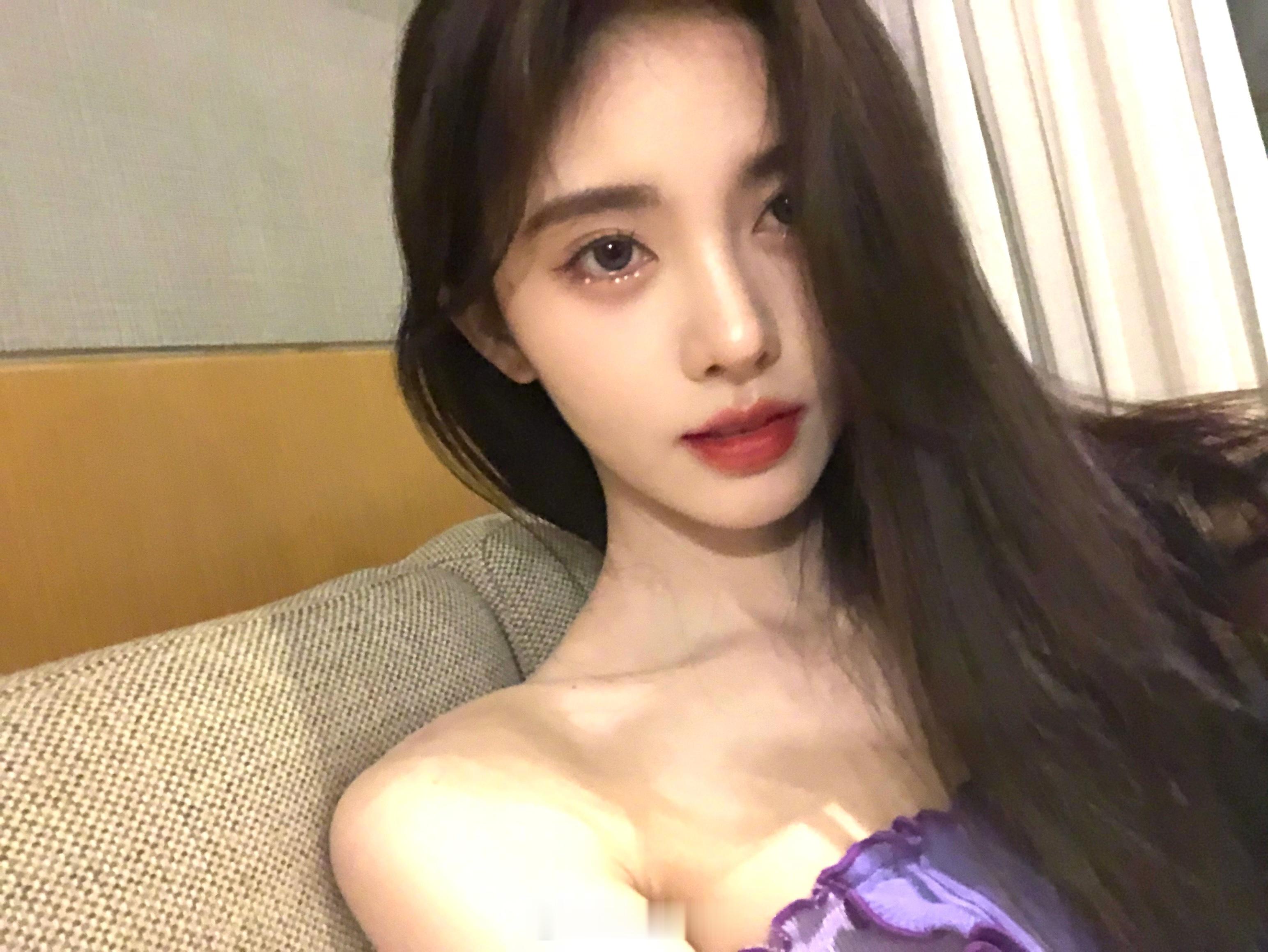 鞠婧祎 ​​​