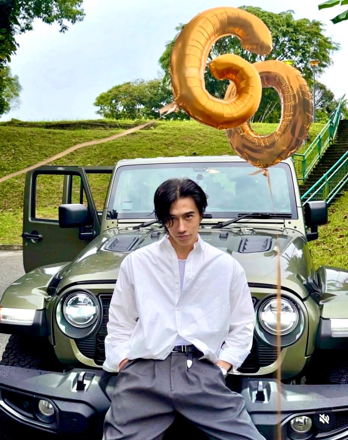 此人已年满60岁。
新加坡人🇸🇬
陈传多

他看起来就像二三十岁的样子。
他