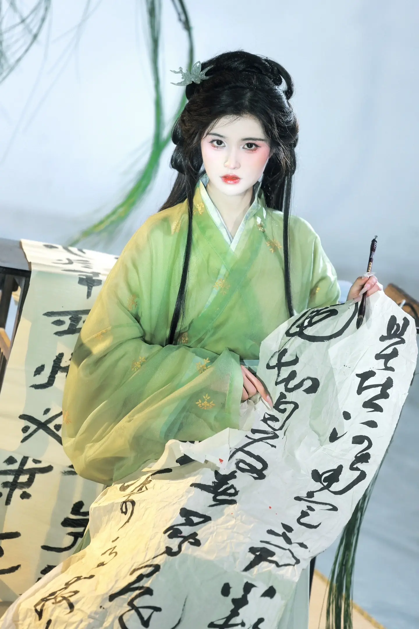 总有人间一两风，填我十万八千梦。摄/后：我 出镜：  💄