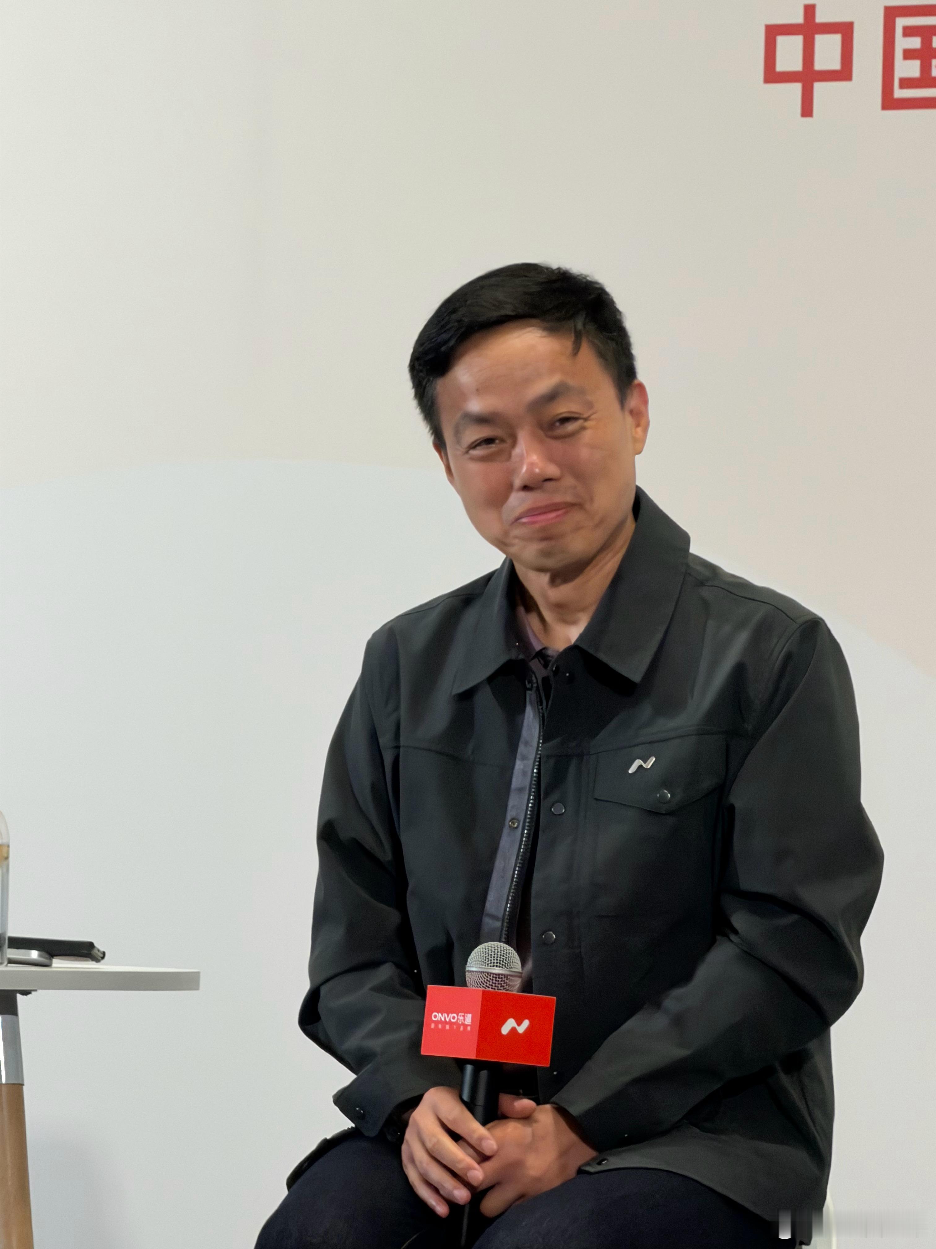 乐道沈斐：刚才斌哥讲的我们的品牌知名度相当于2019年的蔚来，但我们的转化率其实