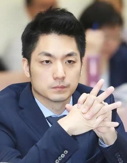 台北市长蒋万安撂了句狠话！他表示，如果大陆军机继续在台海绕飞演习，他就要停掉创办