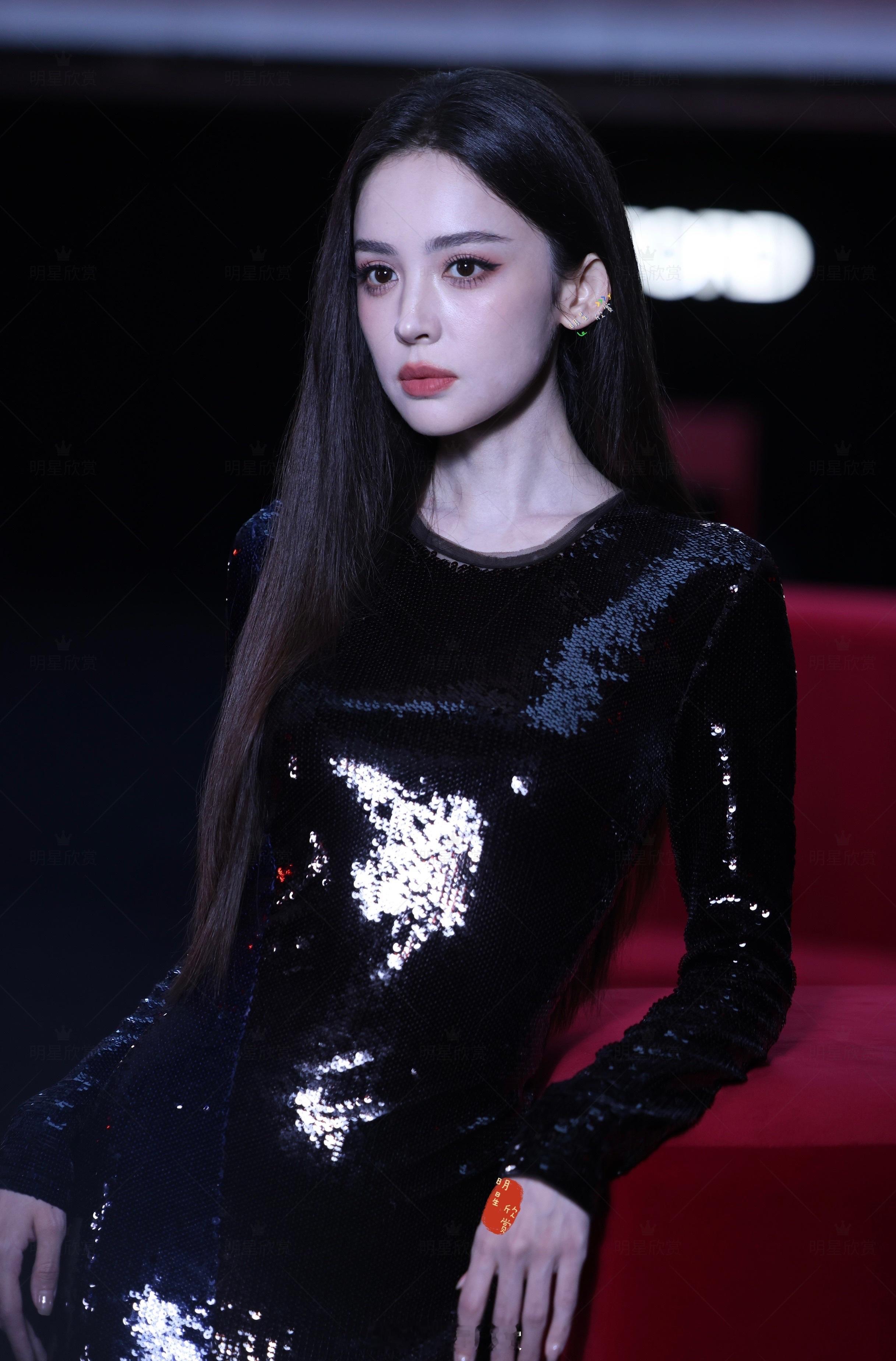古力娜扎260903TF活动生图 ​​​
