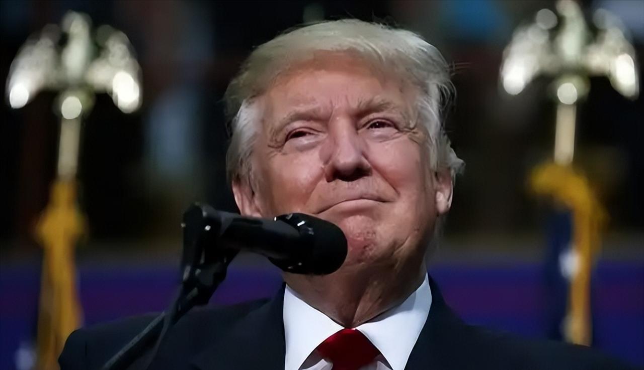 太可怕了！俄罗斯经济学家表示：因为39万亿美元还不起，特朗普很有可能已经有了弄死