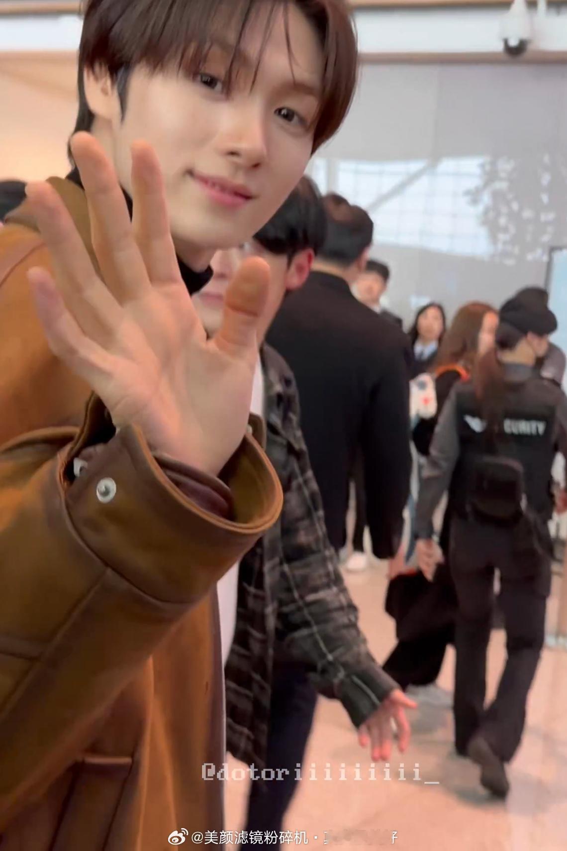 TWS申惟SHINYU，金道勋DoHoon，韩振（HANJIN），崔英宰（YOU