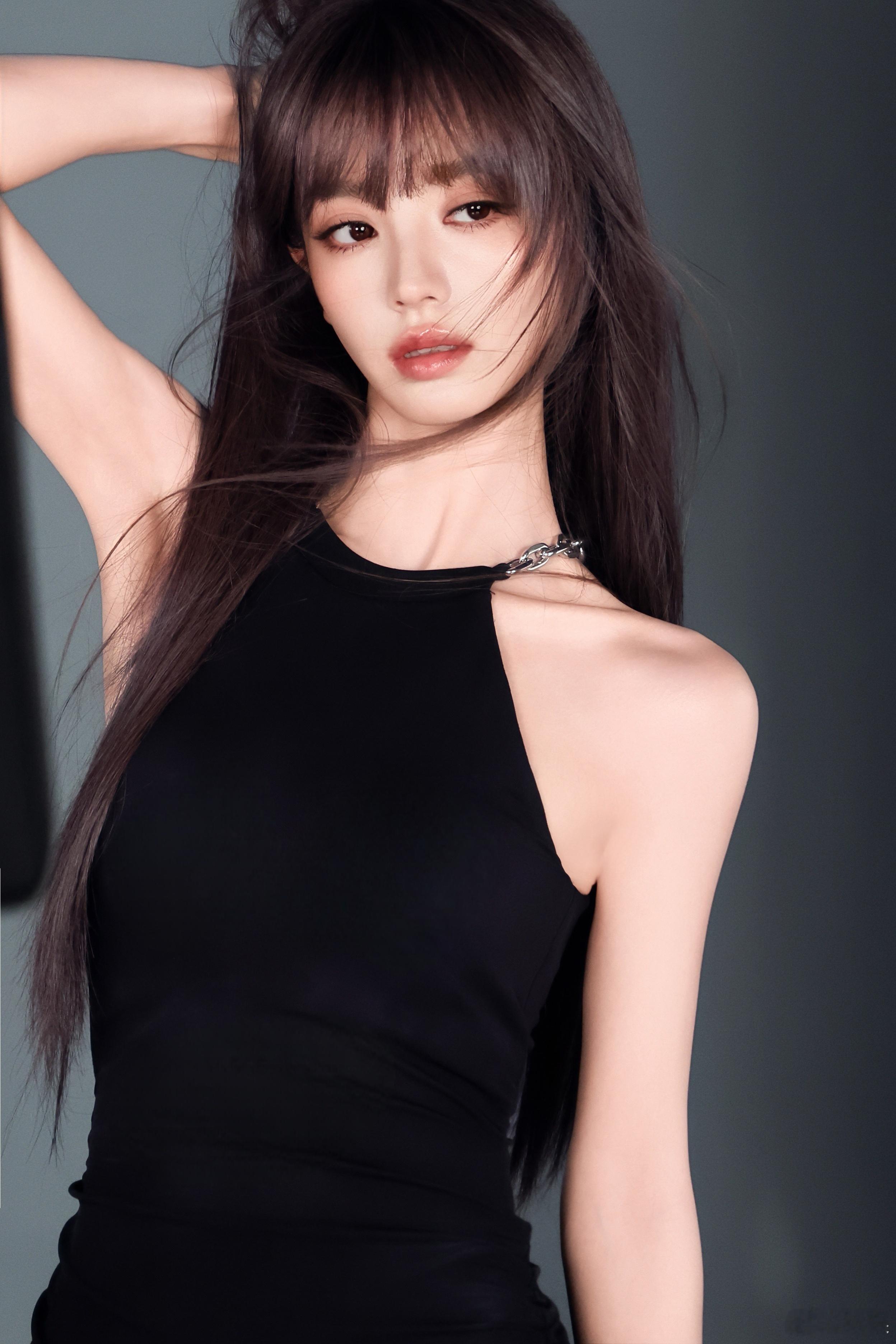 田曦薇微野出逃妆金鹤龙给田曦薇化的微野出逃妆 ​​​金鹤龙给田曦薇化的微野出逃妆