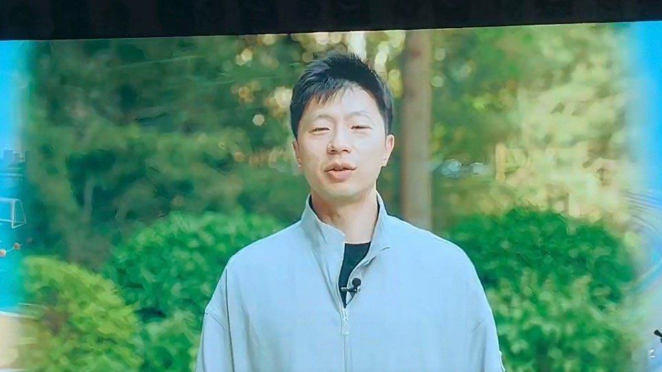马龙寄语当代青年青春无敌，马龙加油