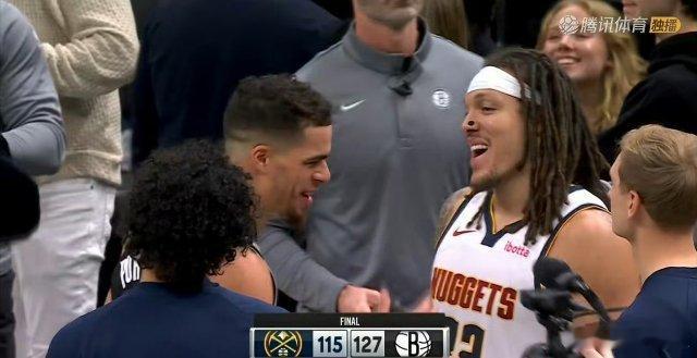 掘金客场115-127不敌篮网，遭遇两连败。掘金仅领先湖人0.5胜场，穆雷27分