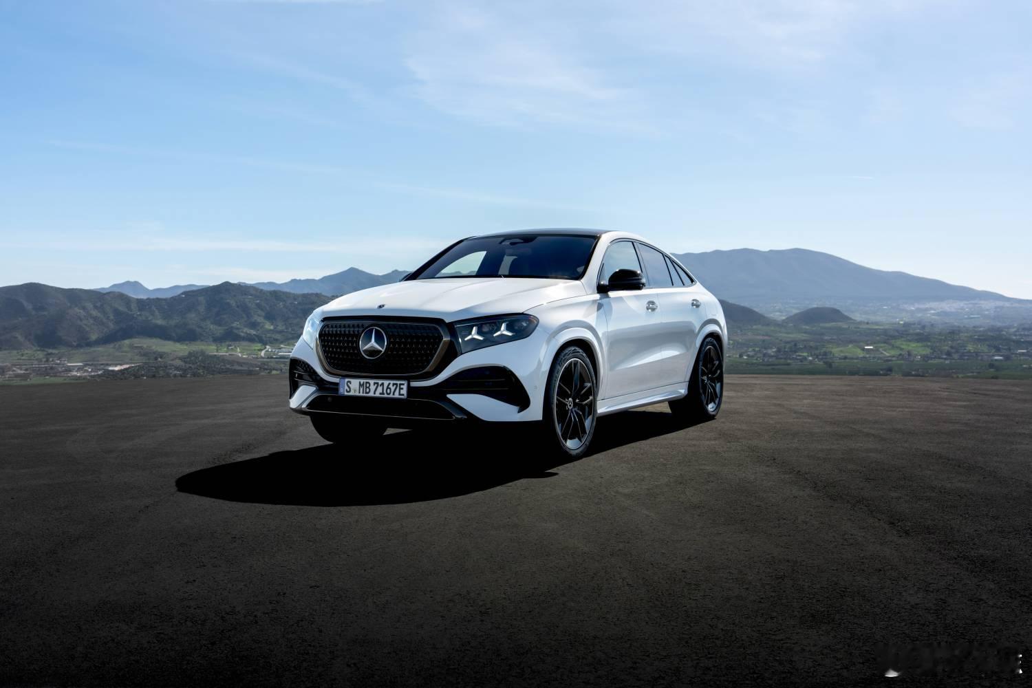 名车志新闻 【奔驰正式发布中期改款的 GLE、GLE 轿跑 SUV、AMG GL