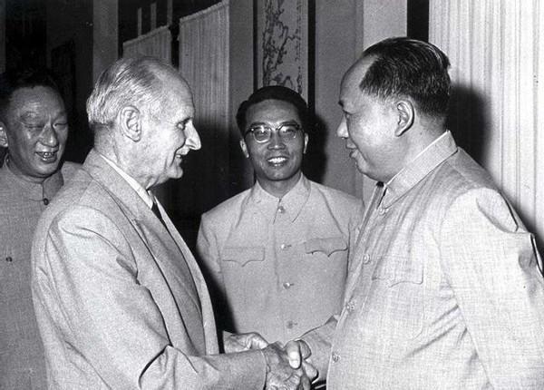 毛泽东的专职厨师程汝明，用22年时间为毛做饭，发明独特“毛式菜系”，餐桌故事令人