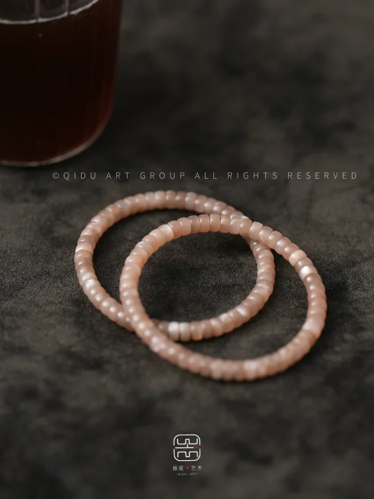 月光石——自然能量的集合，是宇宙的具象化❗️