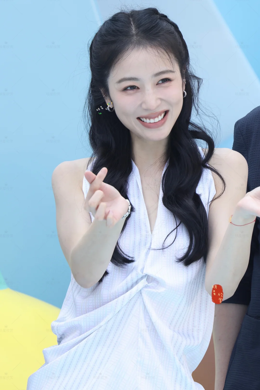 盐系周雨彤，520甜甜比心❤️