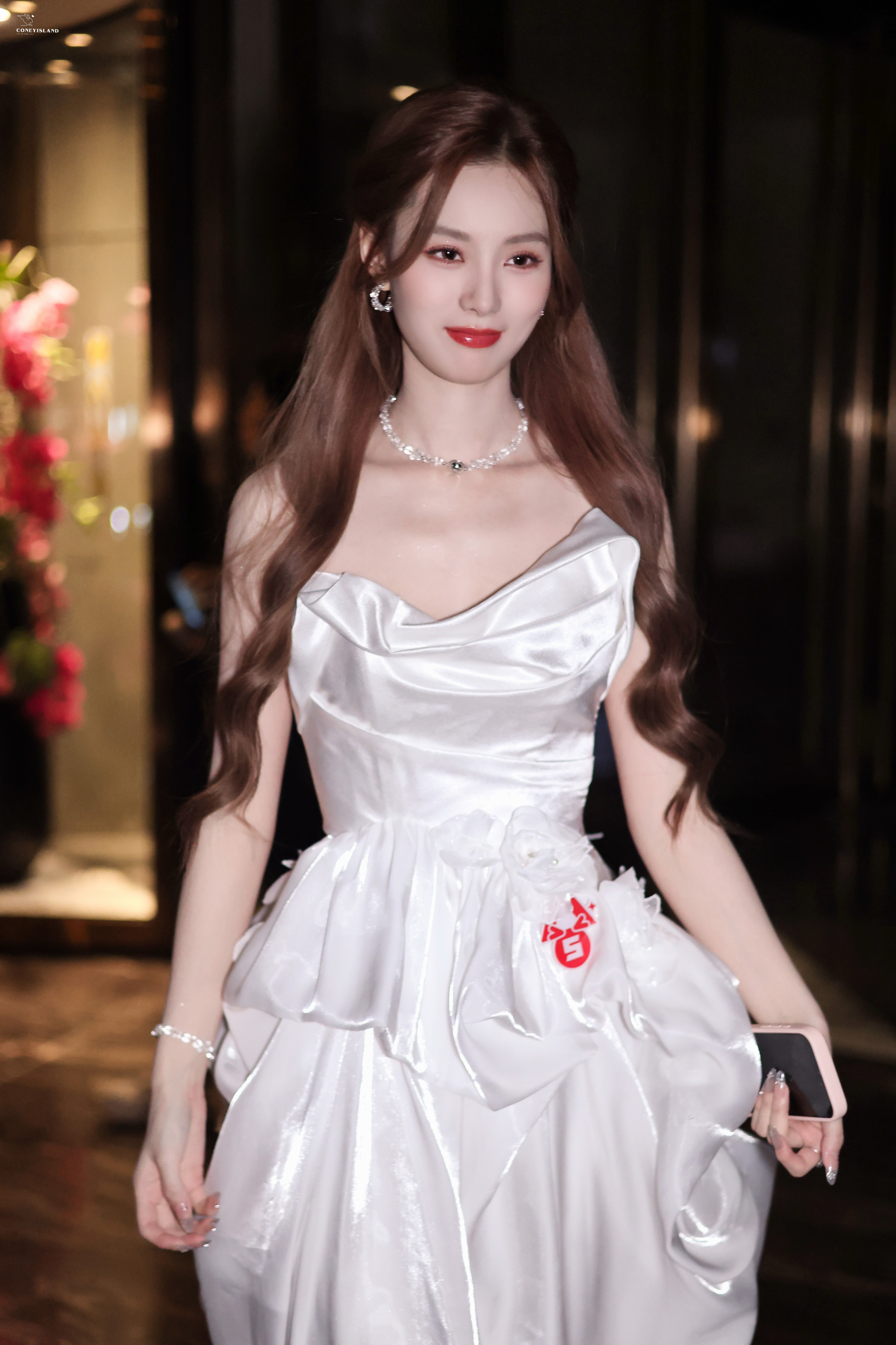 徐艺洋  260524 下班优秀！今日下班第一名超燃青春的合唱