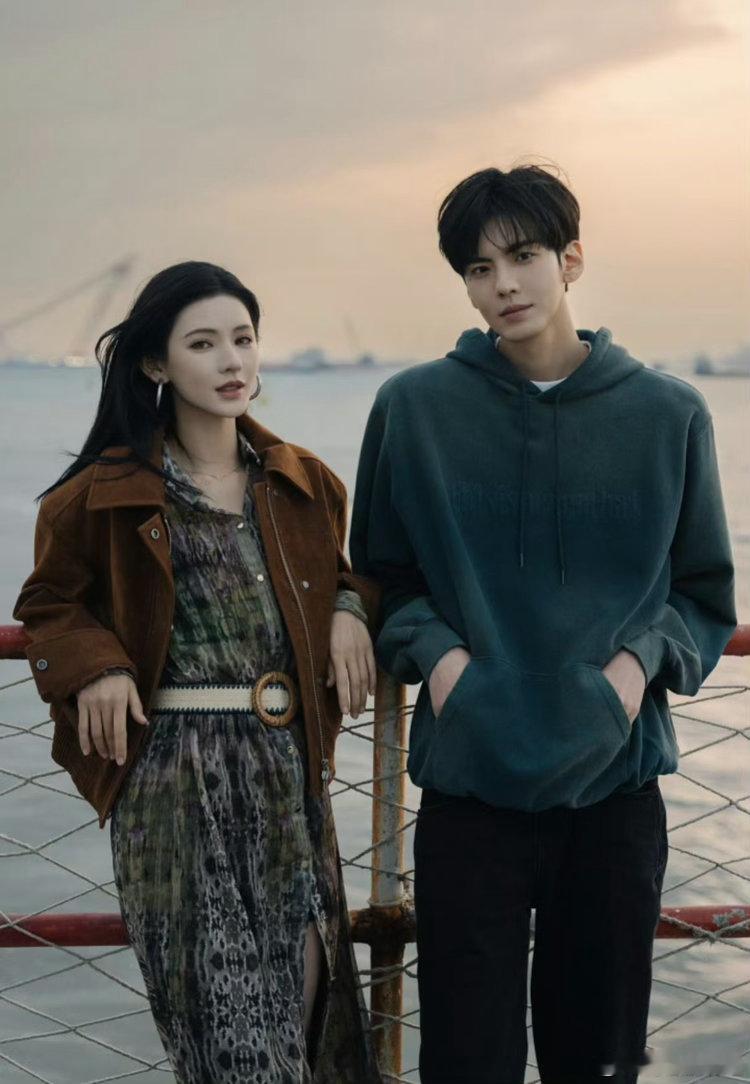 合伙人原班人马回归《合伙人》第二季原班人马回归！尚雯婕、张予曦、李佳琦、毕雯珺、