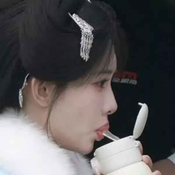 这玻尿酸大厚嘴唇还分层？ 