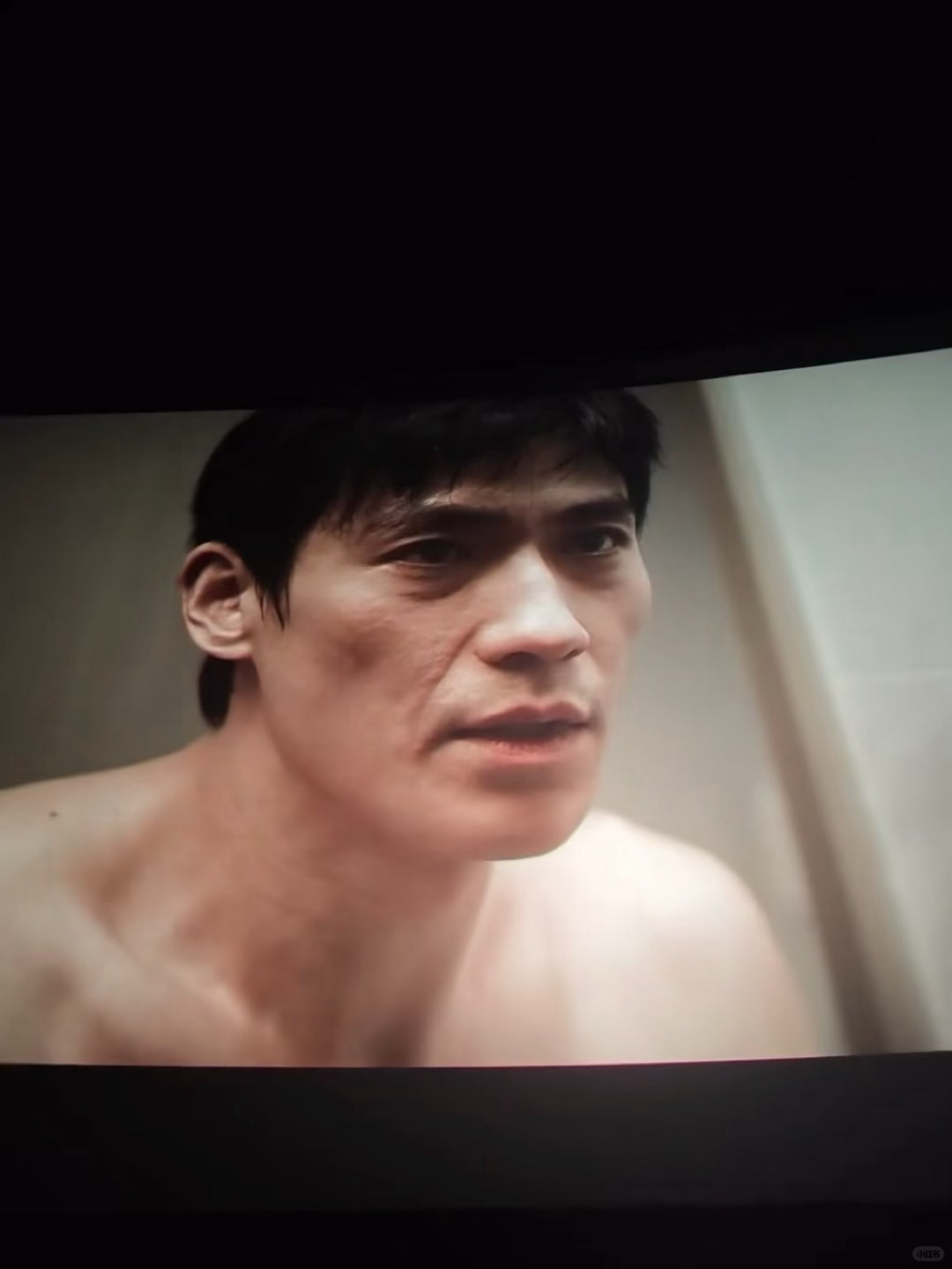 影院第一排就算是朱一龙也会变成大恐龙原来坐imax第一排观影是这样的雷霆视角影院