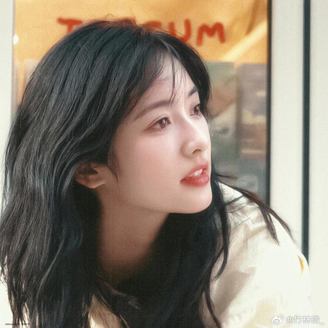 一些光是看着就觉得很明媚的头像～月子真的超级好超级治愈沈月｜明媚感头像 ​​​