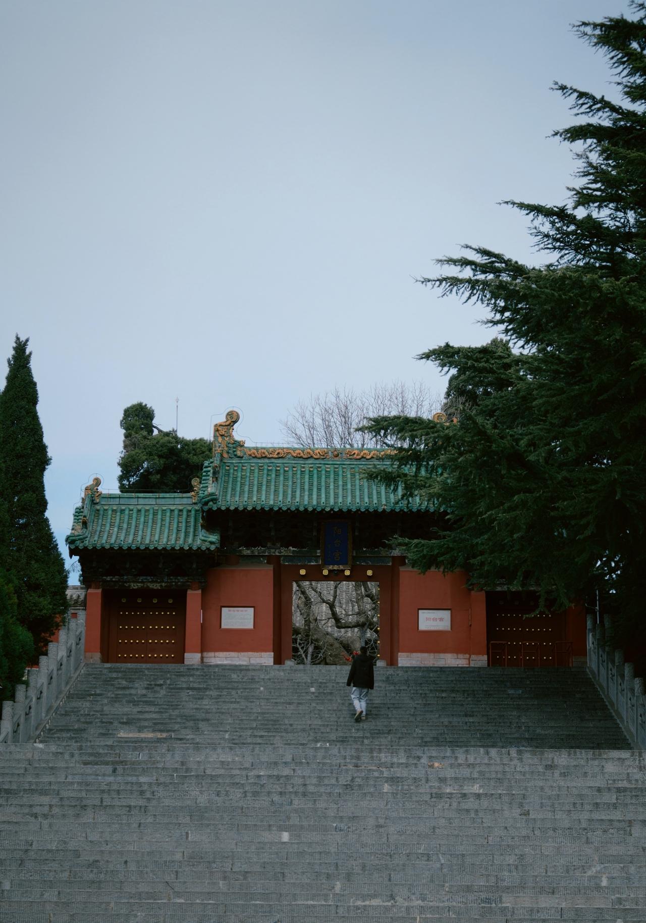 李白唯一真迹，藏在这座洛阳周边道观里
从洛阳出发，一个小时多点，就能到济源的阳台