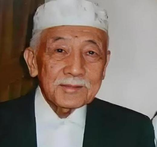 2008年汶川地震，驻外使馆收到一笔5000美元匿名捐款，落款只有五个字：“青海