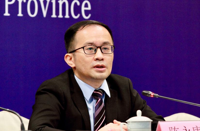 台军前司令陈永康一句话撕开遮羞布：大陆武统台湾，难的不是打不赢，而是战争本身太残