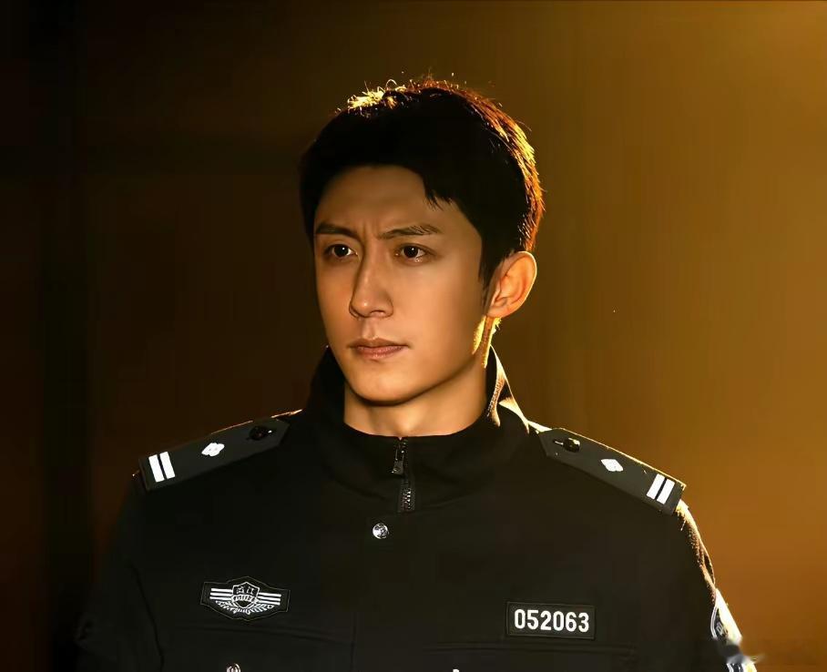 天呐，好可怕！黄景瑜只手遮天？黄景瑜主演的《罚罪2》断崖式的领先，一个凭一己之力