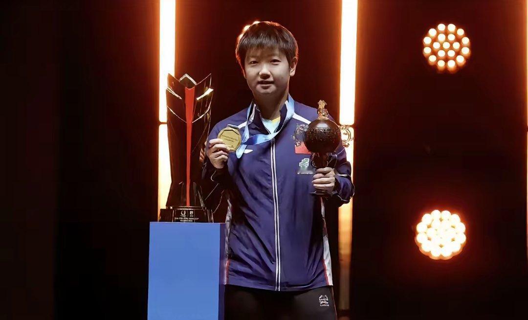 又有莎莎新消息了，亚洲杯闭幕回京后，突如其来的好消息，莎莎当选“全国青年第十四届