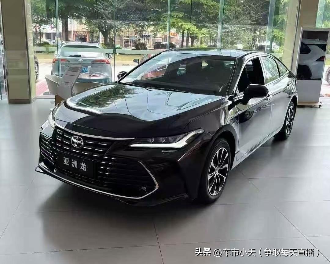 我发现很多人对于油车和电车的态度是异常鲜明的，而且很多时候是对立的。支持油车的坚