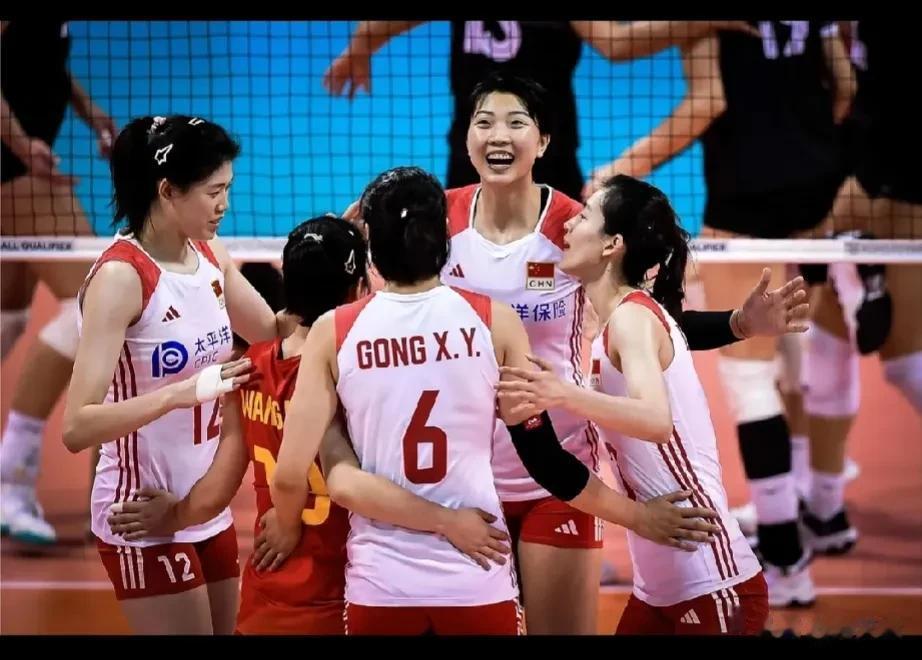 女排奥资赛，中国队2-3惜败加拿大队，输得可惜。输的原因是思想准备不充分，打得太