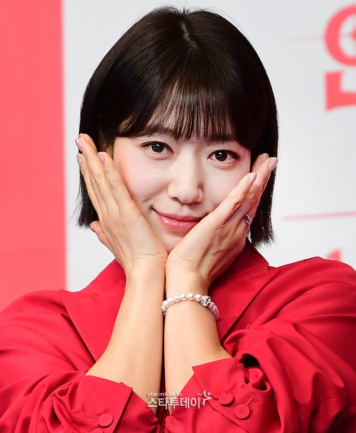 朴信惠 ✨undercovermisshong 【创刊特辑】凭《卧🕵🏻♀️底