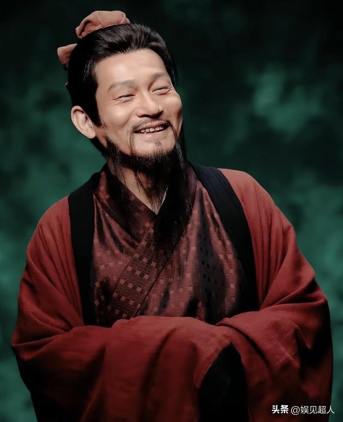 今年春晚最让人眼前一亮的，绝对是余皑磊扮演的九月花神陶渊明。不得不说，定下这个角