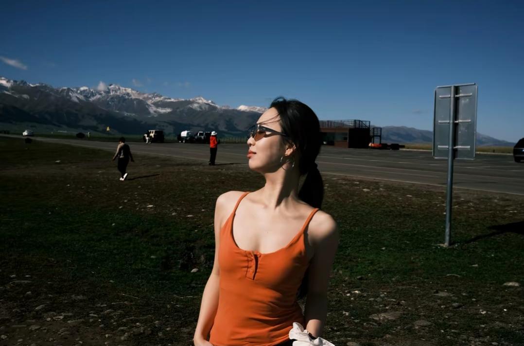 人生百味，皆是寻常
 
人间本就有冷暖，生活自会有酸甜。
谁不是一边疲惫，一边自