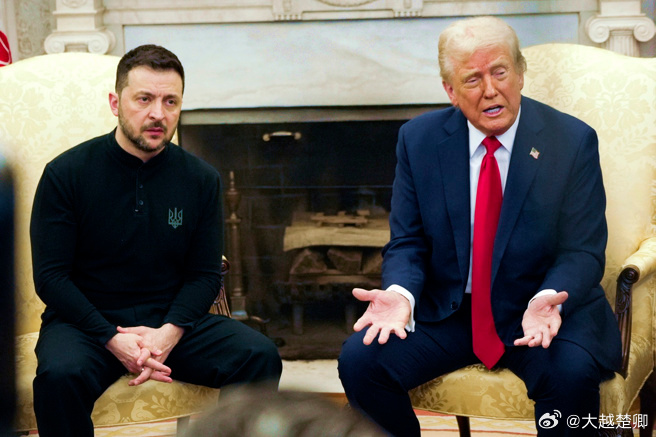 谈及与特朗普的关系，泽连斯基称，也许因为特朗普更年长，他想视我为子，并期待我敬他