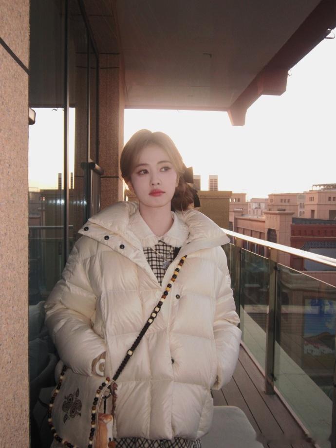 白鹿和十点钟的日出都很美十点钟日出的白鹿 白鹿和十点钟的日出都很美，咱就说这个日