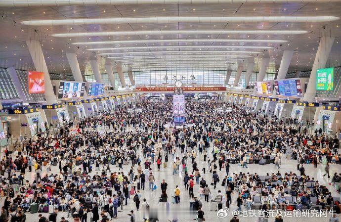 2026年铁路五一假期运输 【多项客货运输指标创历史新高！】4月29日至5月6日