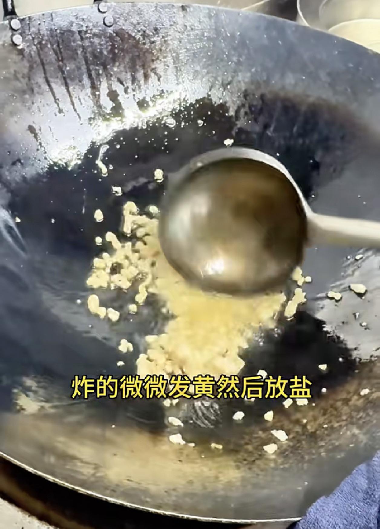 糊卜是韩城名小吃，多年前饭店老板会宣传韩城特色，网络普及后信息交流广泛了，才发现