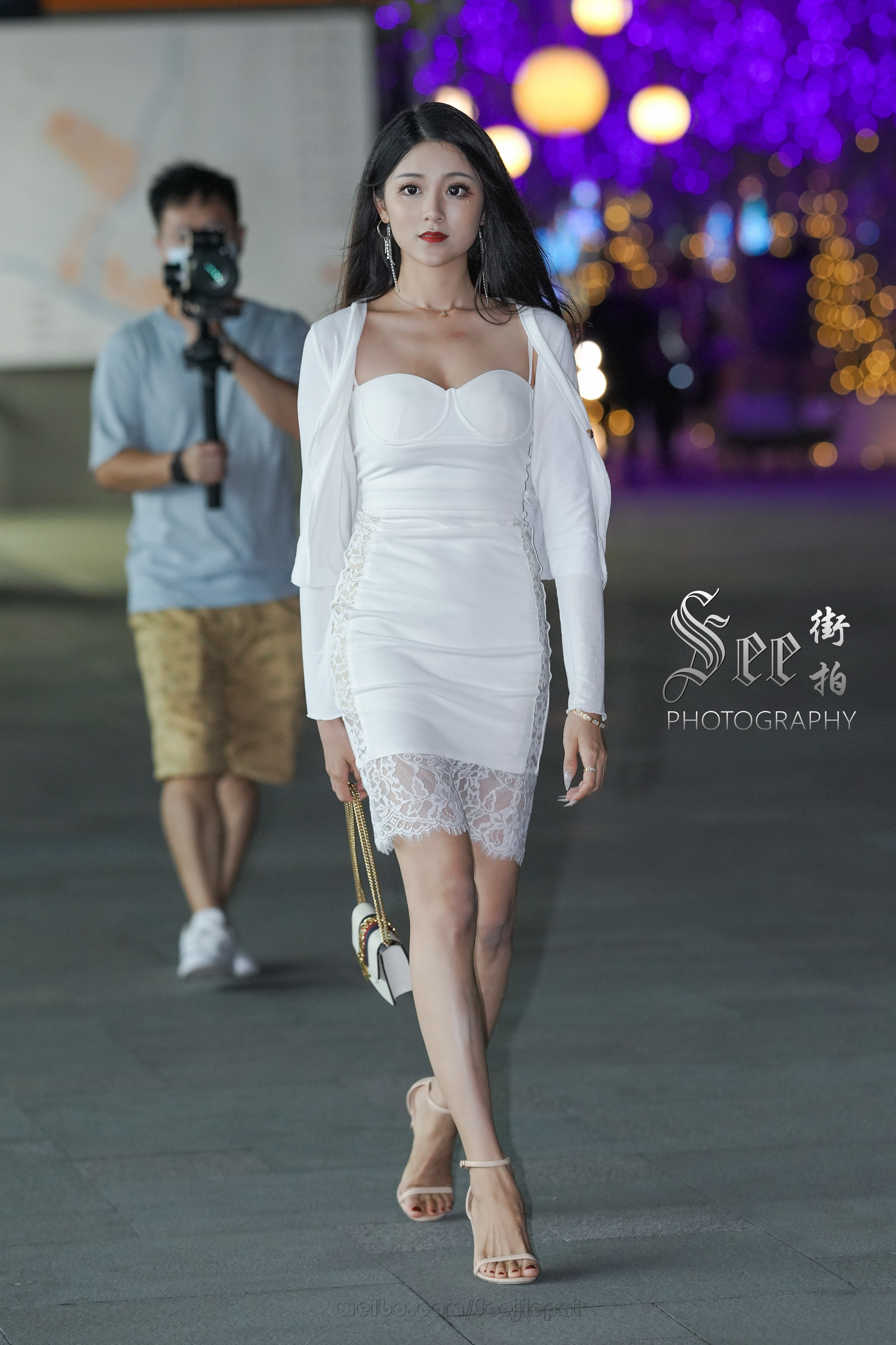 白色连衣裙女神气质~~ ​​​