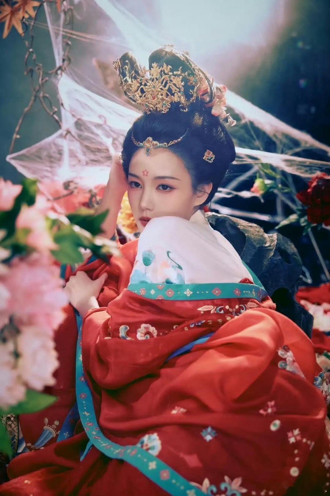 《金枝》女主  李一桐男主  陈星旭导演  曾庆杰 