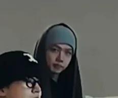修女也参加bnd回归研讨会吗
镜头一转给我笑力竭了，弹幕还发最右边哪里来的修女.