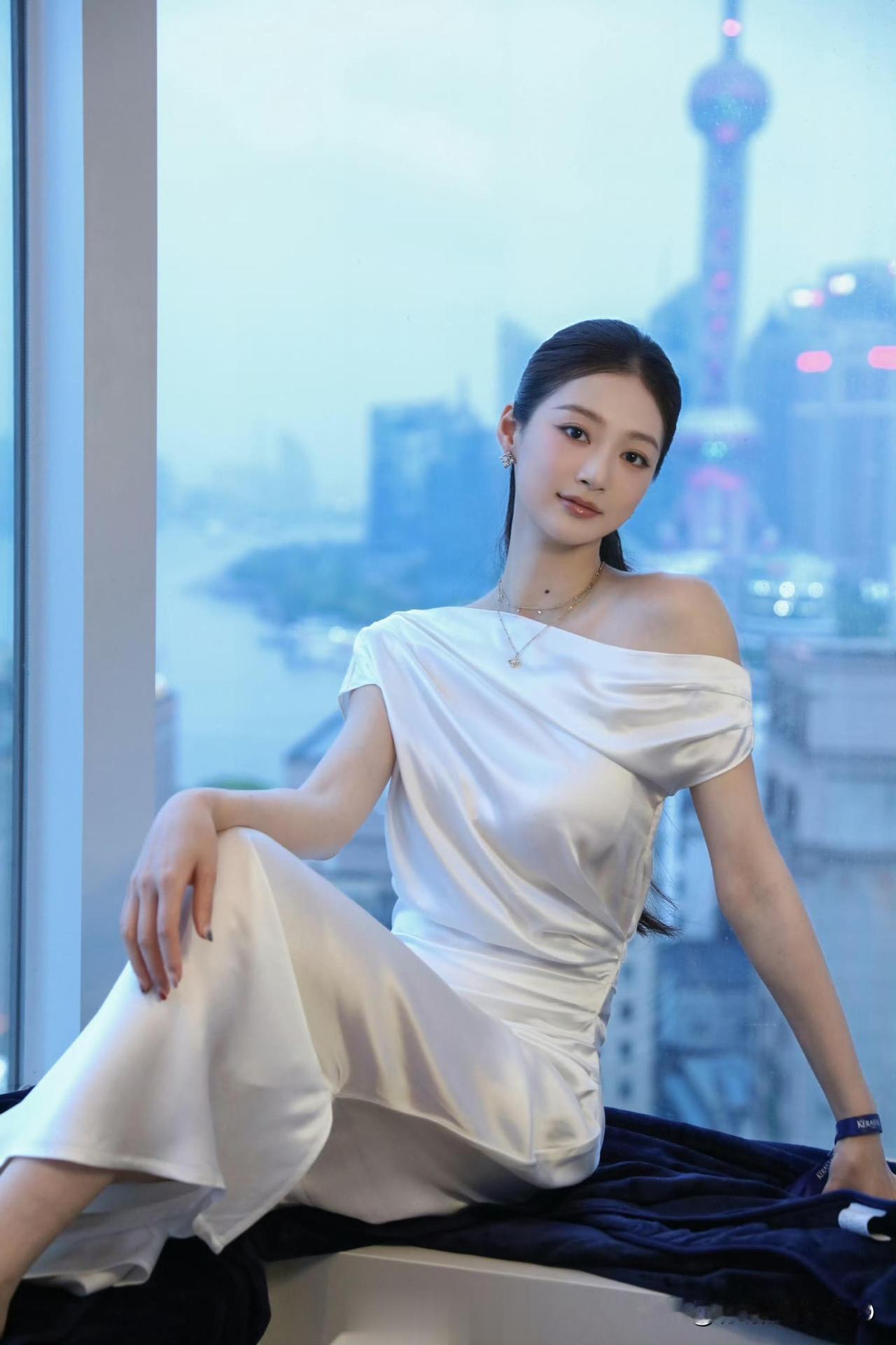 才女主持人冯琳