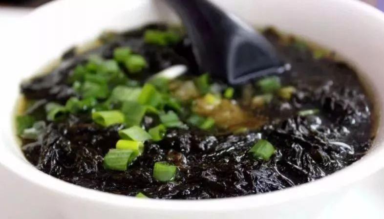 一块紫菜，把她的“健康焦虑”烫熟了
这年头，真正拖垮身体的，可能不是病，而是那套