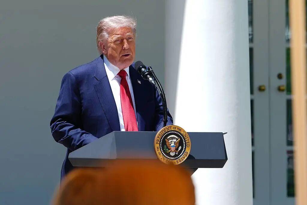 美国与伊朗战争是特朗普骑虎难下，但以色列想打下去，直至废掉伊朗的武功，以确保以色