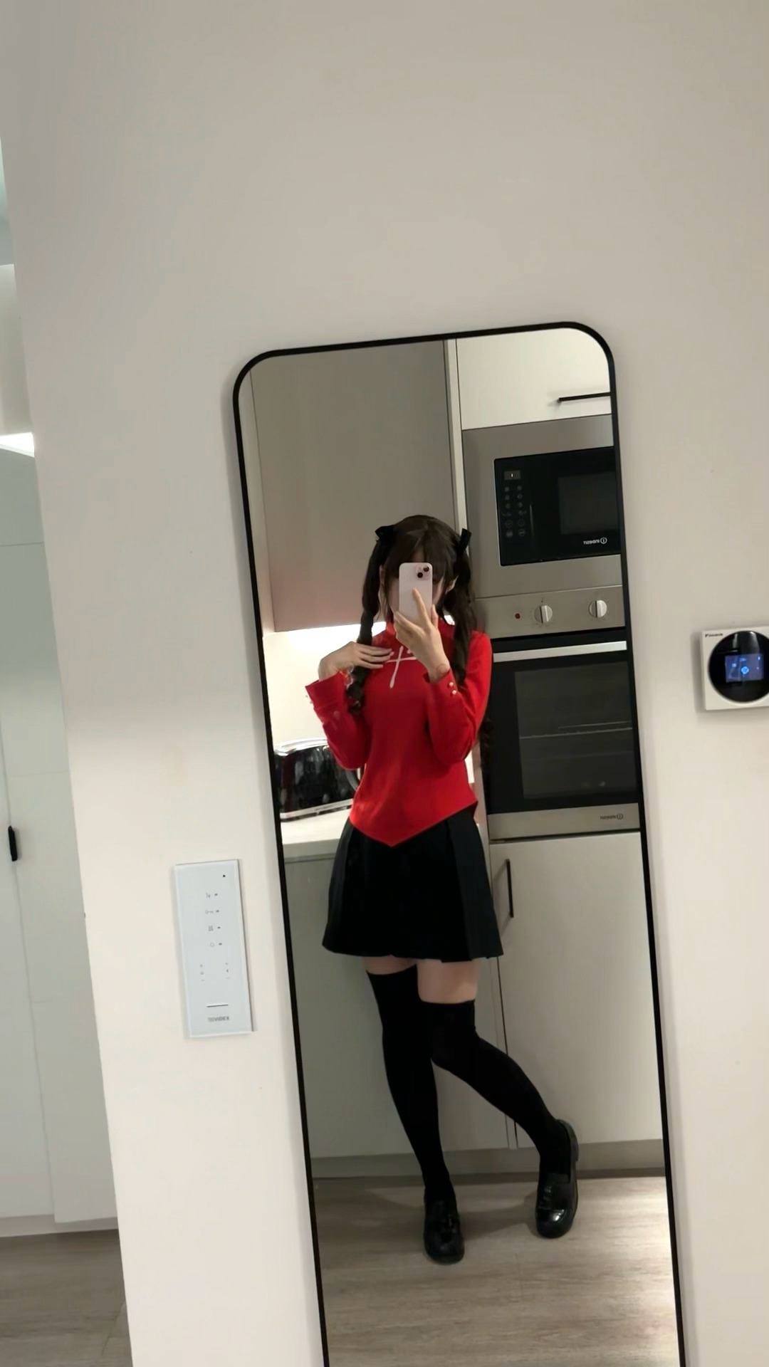 出门孝月  ​​​