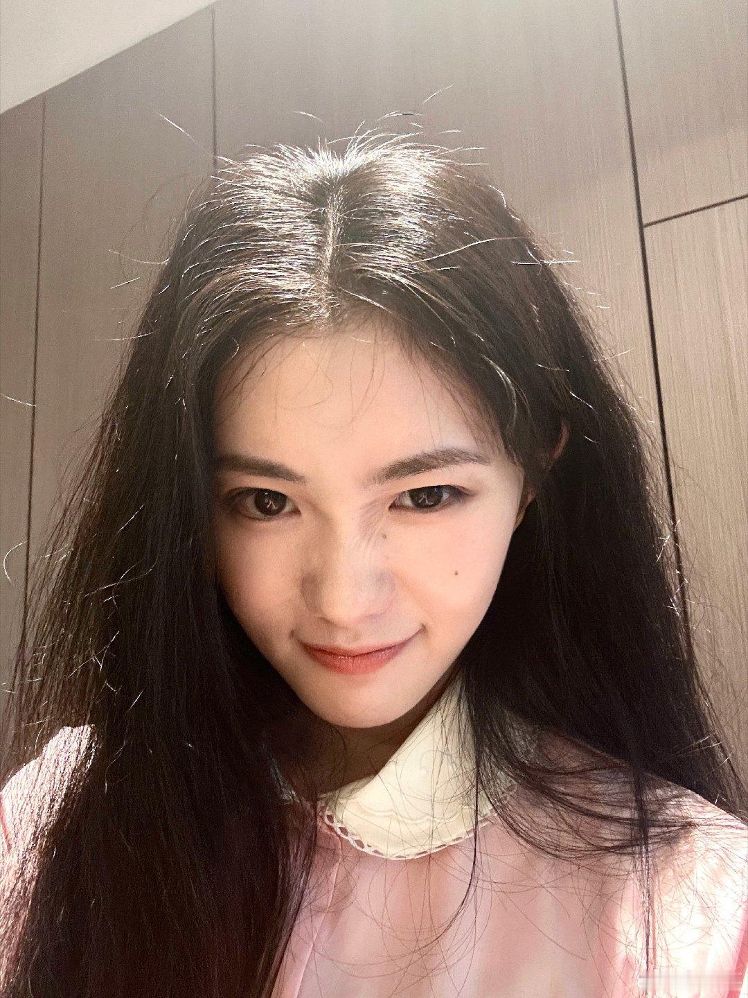 刘浩存奶凶标准代名词不允许有人没有看到炸毛存子，奶凶奶凶的，怎么这么可爱啊又是被