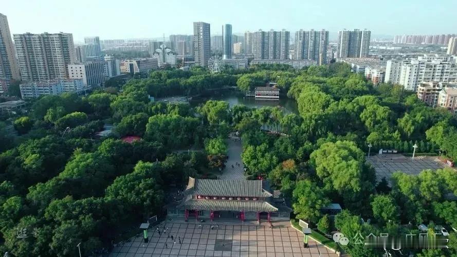 老旧街区、小区最好还是原拆原建或者拆除后建公益性设施，这样可以更好地提高去化率，