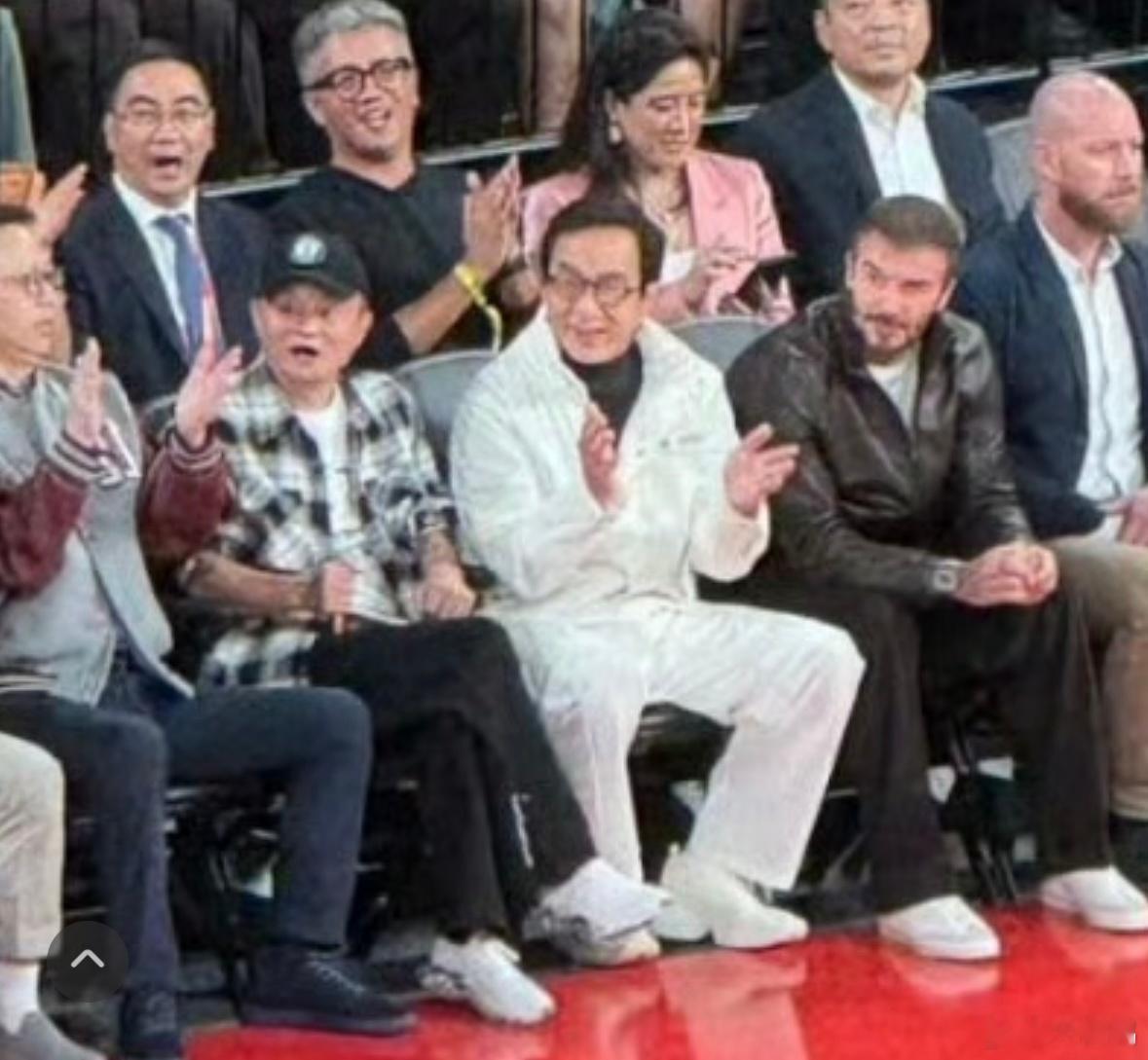 马云成龙贝克汉姆并排观赛NBA名人赛就是一个跨界交流互动大平台大秀场，不仅球场上