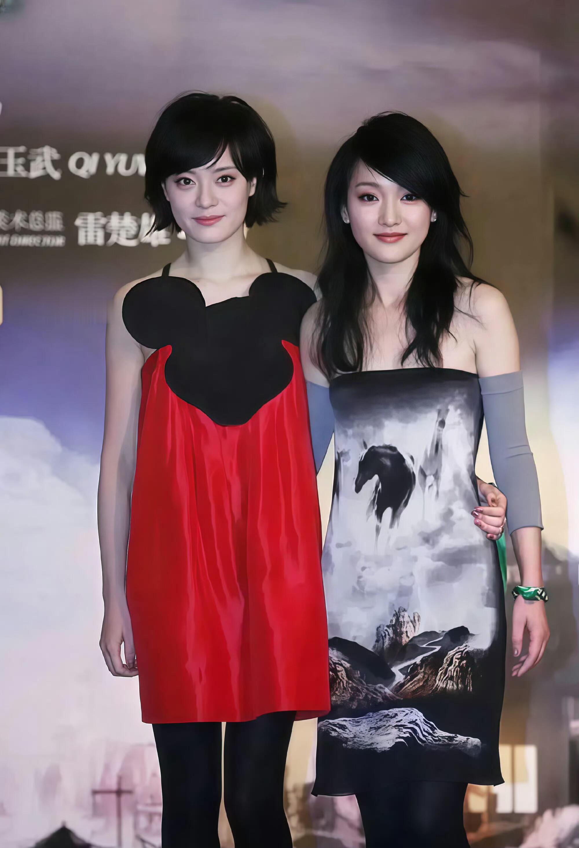 周迅和孙俪当年的一张活动合影。2008年9月，《画皮》首映宣传时，周迅和孙俪的一