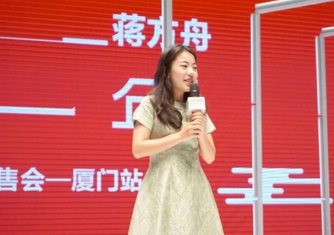 蒋方舟被指是欧美日势力在华代言人，某股力量费尽心思主推的文学面孔，如今出了问题，