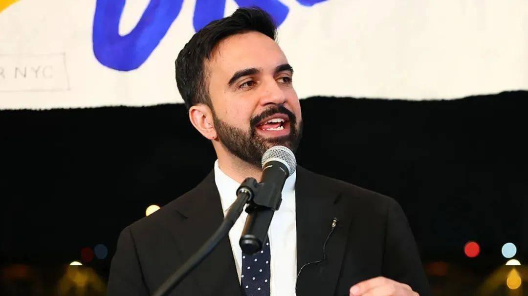 下面这个小伙是美国纽约市新当选的市长，今年才34岁，比我都年轻，真是人比人气死人